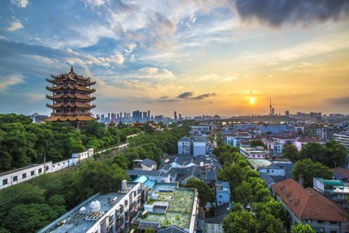 千年江城湖北，文化瑰宝之旅