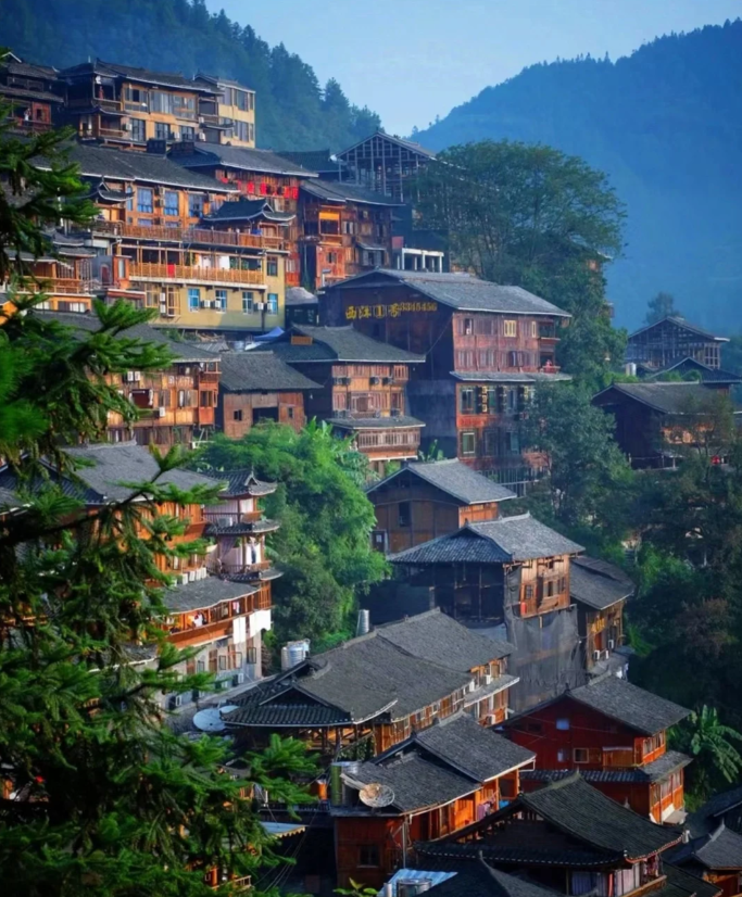 贵州，多游戏角色族风情与自然风光的交汇之地