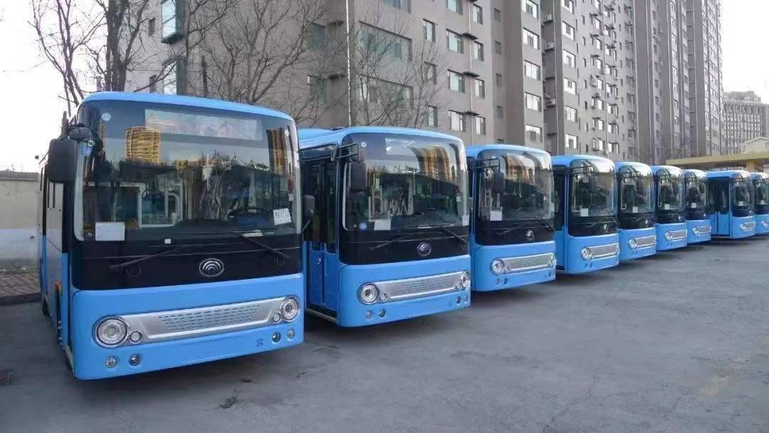 太行山怀抱中的温馨画卷，阳泉小城里的小明故事